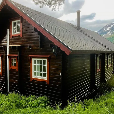 Log By Skoddeberg In Tjeldsund *