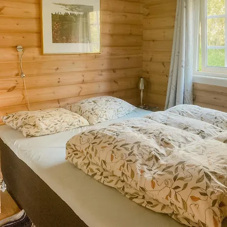Holiday home Log By Skoddeberg In Tjeldsund Grov